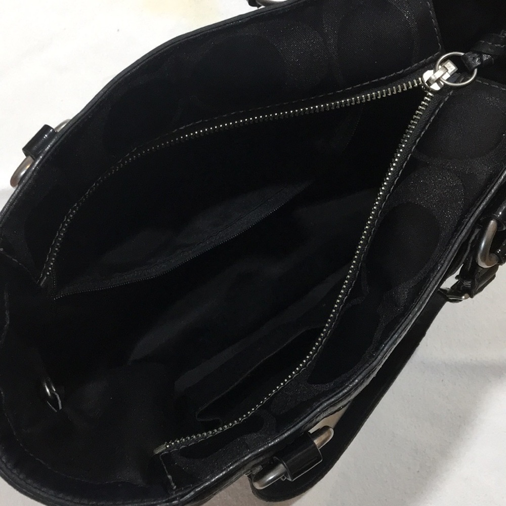 Coach Purse - Picture 5 of 7